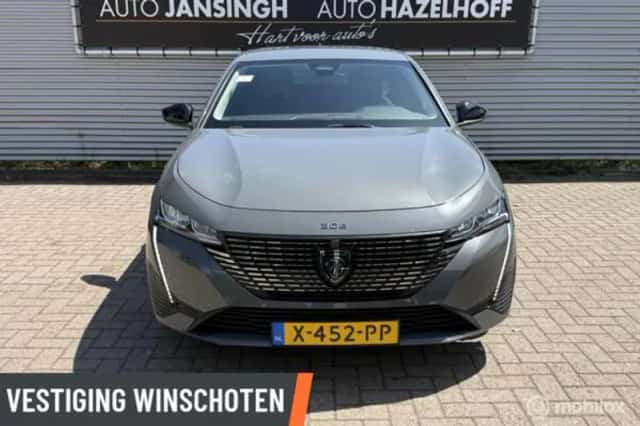 Peugeot 308 (2024) thumbnail 5