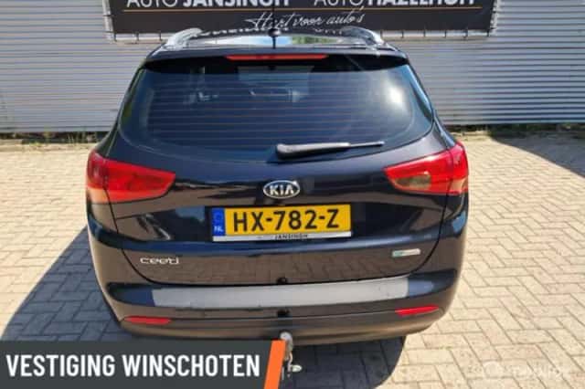 Kia Cee'd (2016) thumbnail 3