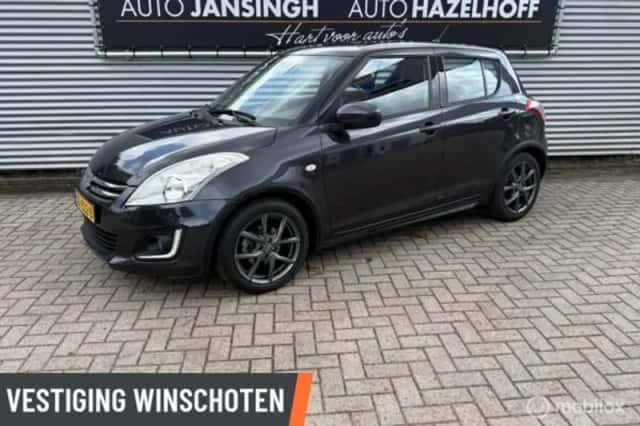 Suzuki Swift (2015) thumbnail 1