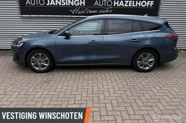 Ford Focus (2024) thumbnail 2