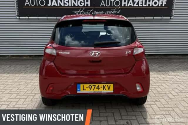 Hyundai i10 (2021) thumbnail 3