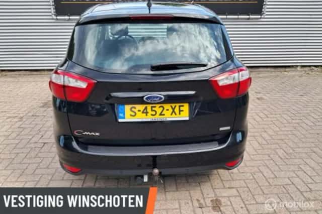 Ford C-Max (2015) thumbnail 3