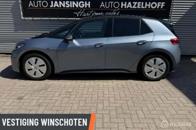Volkswagen ID.3 (2020) thumbnail 2