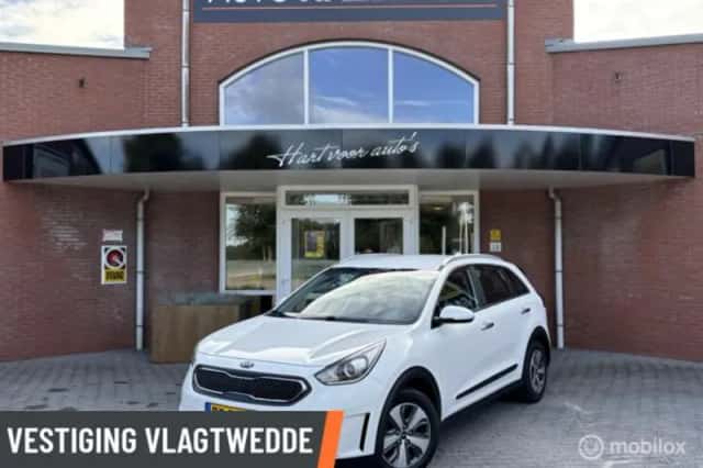Kia Niro (2018) thumbnail 1