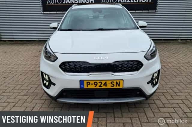 Kia Niro (2022) thumbnail 5