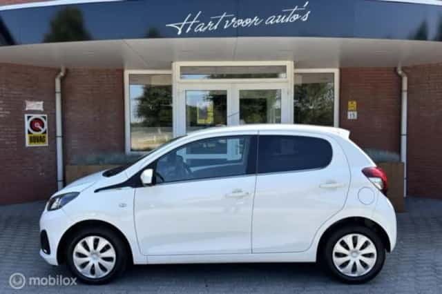 Peugeot 108 (2019) thumbnail 2