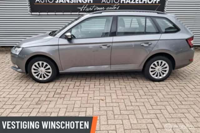 Škoda Fabia (2022) thumbnail 2