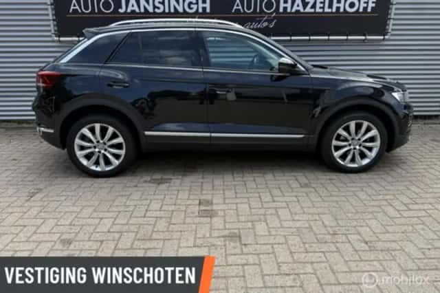 Volkswagen T-Roc (2020) thumbnail 4