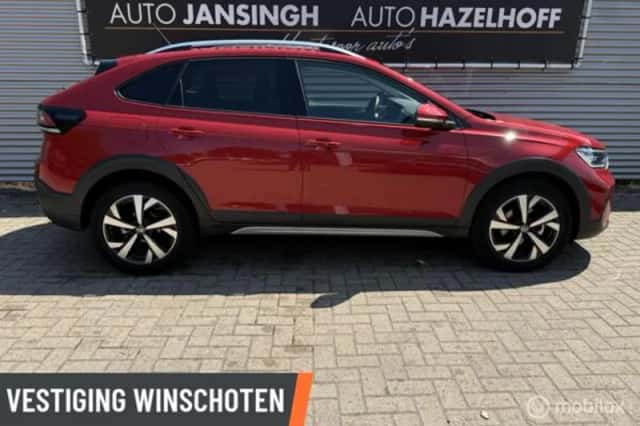 Volkswagen Taigo (2023) thumbnail 4