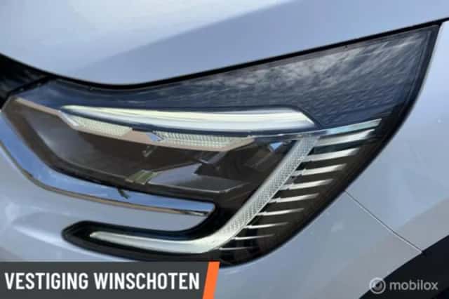 Renault Captur (2021) thumbnail 6