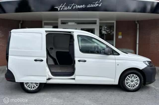 Volkswagen Caddy (2022) thumbnail 5