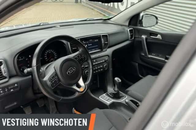 Kia Sportage (2017) thumbnail 6