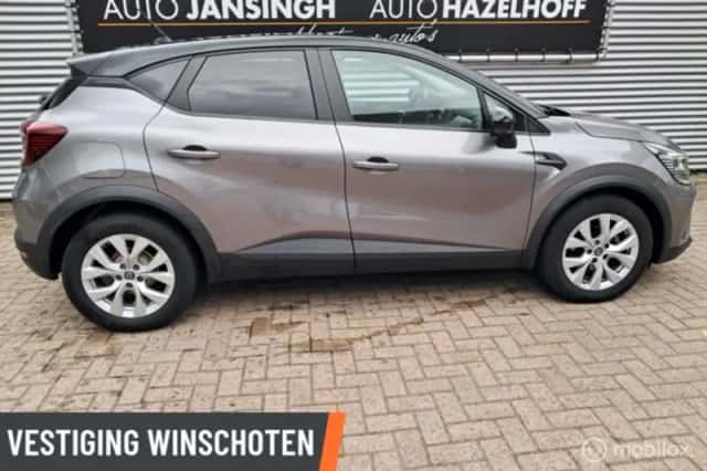 Renault Captur (2021) thumbnail 4