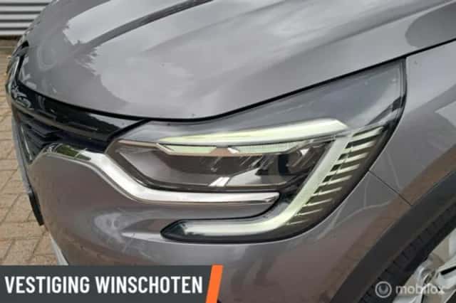 Renault Captur (2021) thumbnail 6