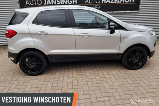 Ford EcoSport (2017) thumbnail 6