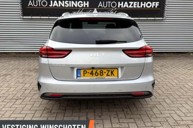 Kia Ceed Sportswagon (2022) thumbnail 3