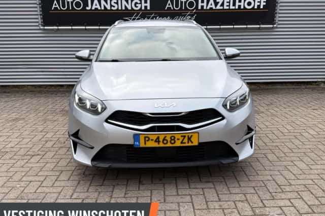 Kia Ceed Sportswagon (2022) thumbnail 5