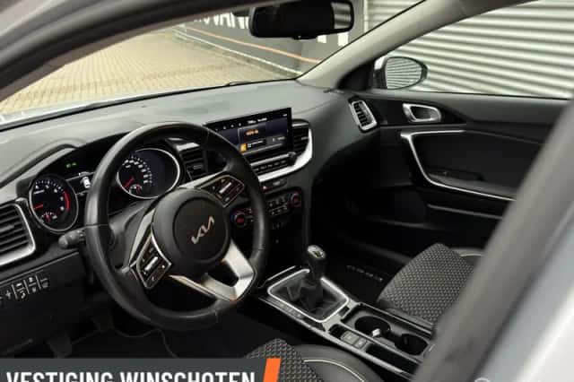 Kia Ceed Sportswagon (2022) thumbnail 6