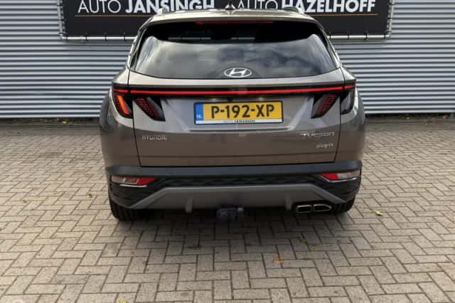Hyundai Tucson (2022) thumbnail 3