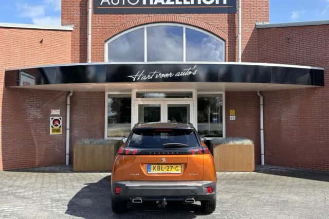 Peugeot 2008 (2020) thumbnail 3