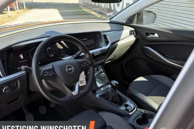 Opel Grandland (2022) thumbnail 6