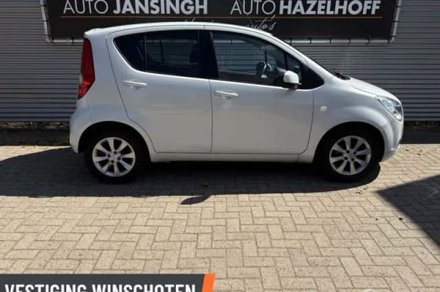 Opel Agila (2013) thumbnail 3