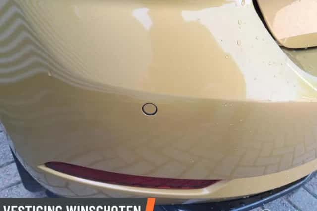 Volkswagen Golf (2018) thumbnail 3