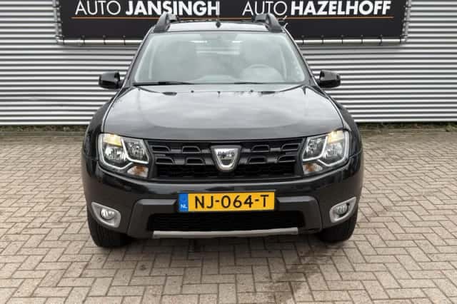 Dacia Duster (2017) thumbnail 5