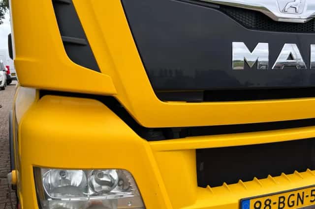 MAN TGX (2015) thumbnail 3