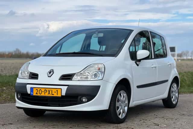 Renault Modus (2011) thumbnail 1