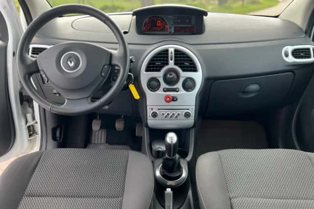 Renault Modus (2011) thumbnail 6