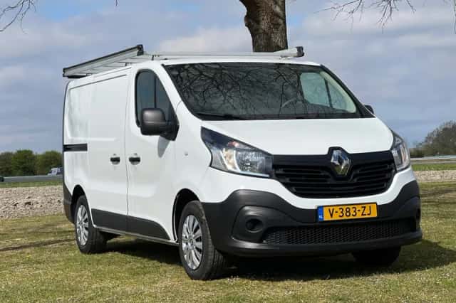 Renault Trafic (2019) thumbnail 2