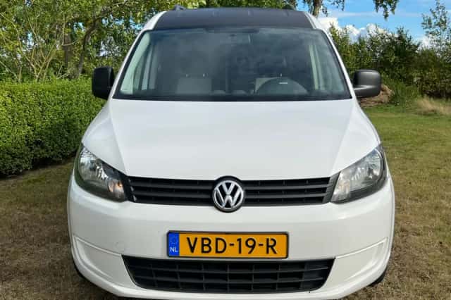 Volkswagen Caddy (2014) thumbnail 2