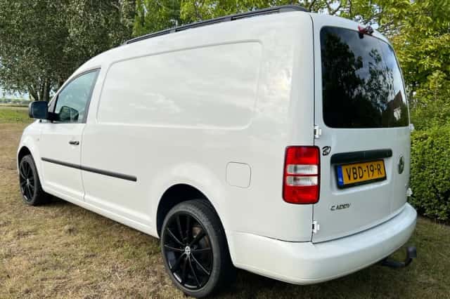 Volkswagen Caddy (2014) thumbnail 3