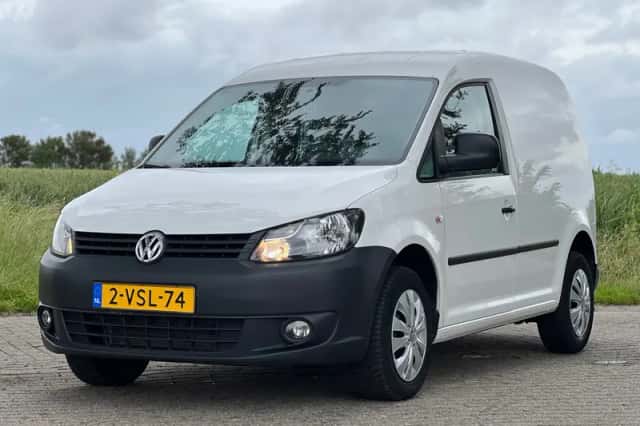 Volkswagen Caddy (2011) thumbnail 1