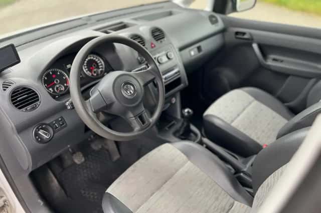 Volkswagen Caddy (2011) thumbnail 5