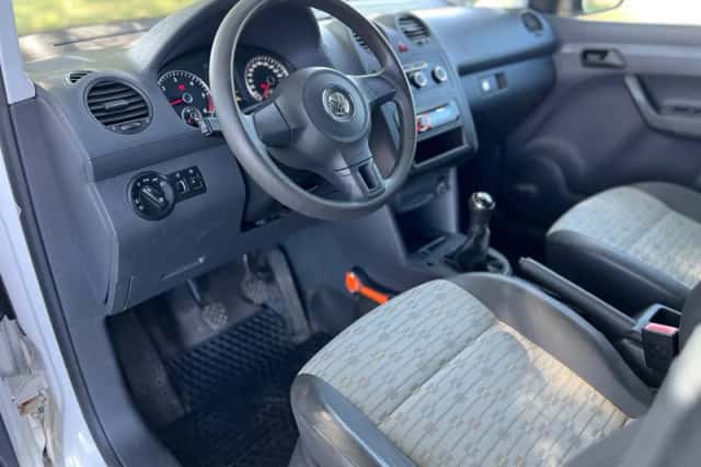 Volkswagen Caddy (2013) thumbnail 6
