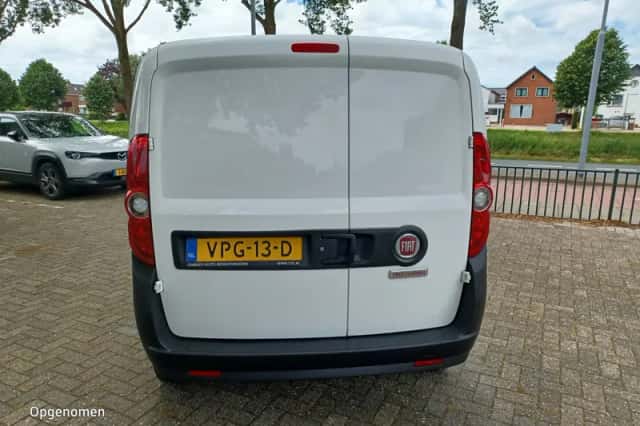 Fiat Doblò (2022) thumbnail 4
