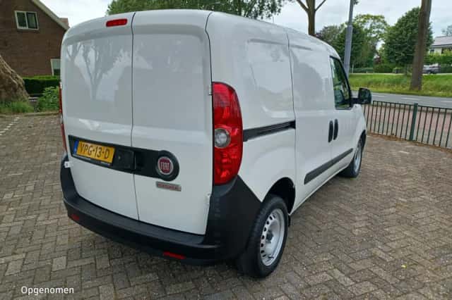 Fiat Doblò (2022) thumbnail 5