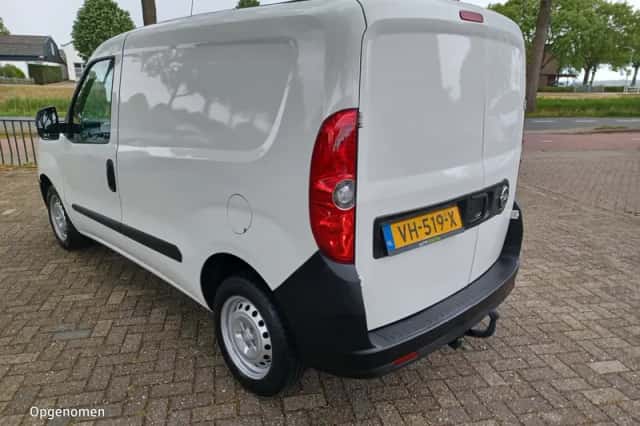 Opel Combo (2014) thumbnail 3
