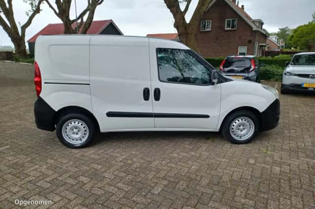 Opel Combo (2014) thumbnail 6