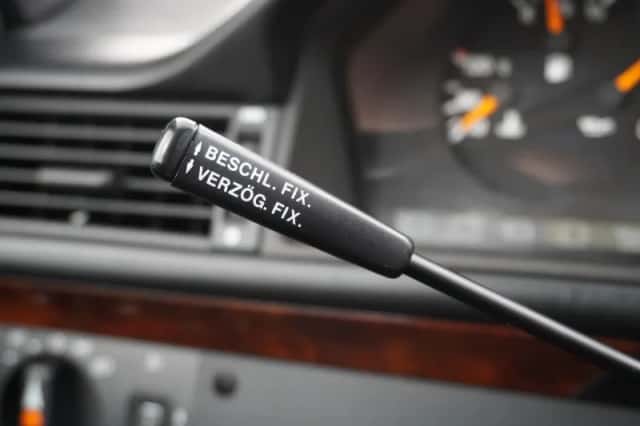 Mercedes-Benz E-Klasse (1992) thumbnail 21