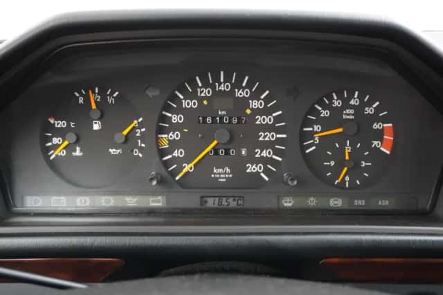 Mercedes-Benz E-Klasse (1992) thumbnail 22