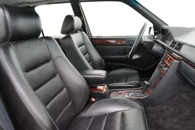 Mercedes-Benz E-Klasse (1992) thumbnail 27