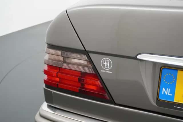 Mercedes-Benz E-Klasse (1992) thumbnail 5