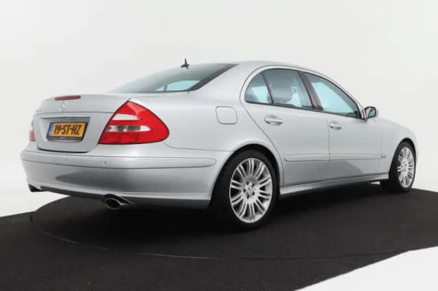 Mercedes-Benz E-Klasse (2006) thumbnail 3