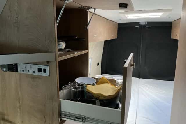 Mercedes-Benz Sprinter (2018) thumbnail 15