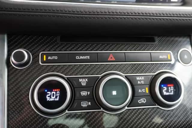 Land Rover Range Rover Sport (2017) thumbnail 46