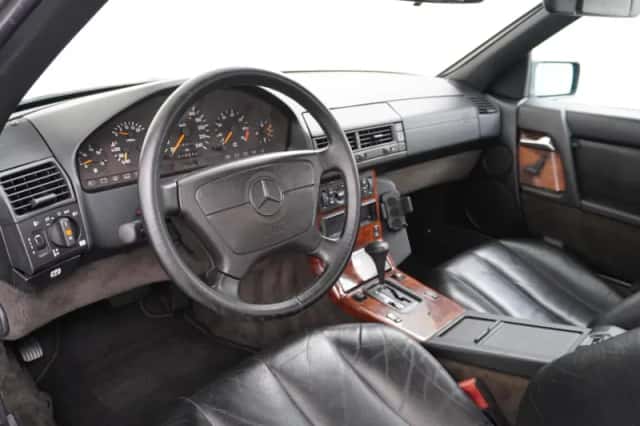Mercedes-Benz SL-Klasse (1992) thumbnail 11