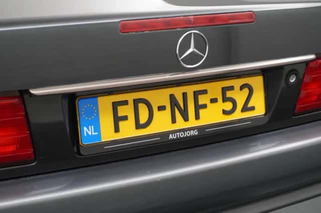 Mercedes-Benz SL-Klasse (1992) thumbnail 6